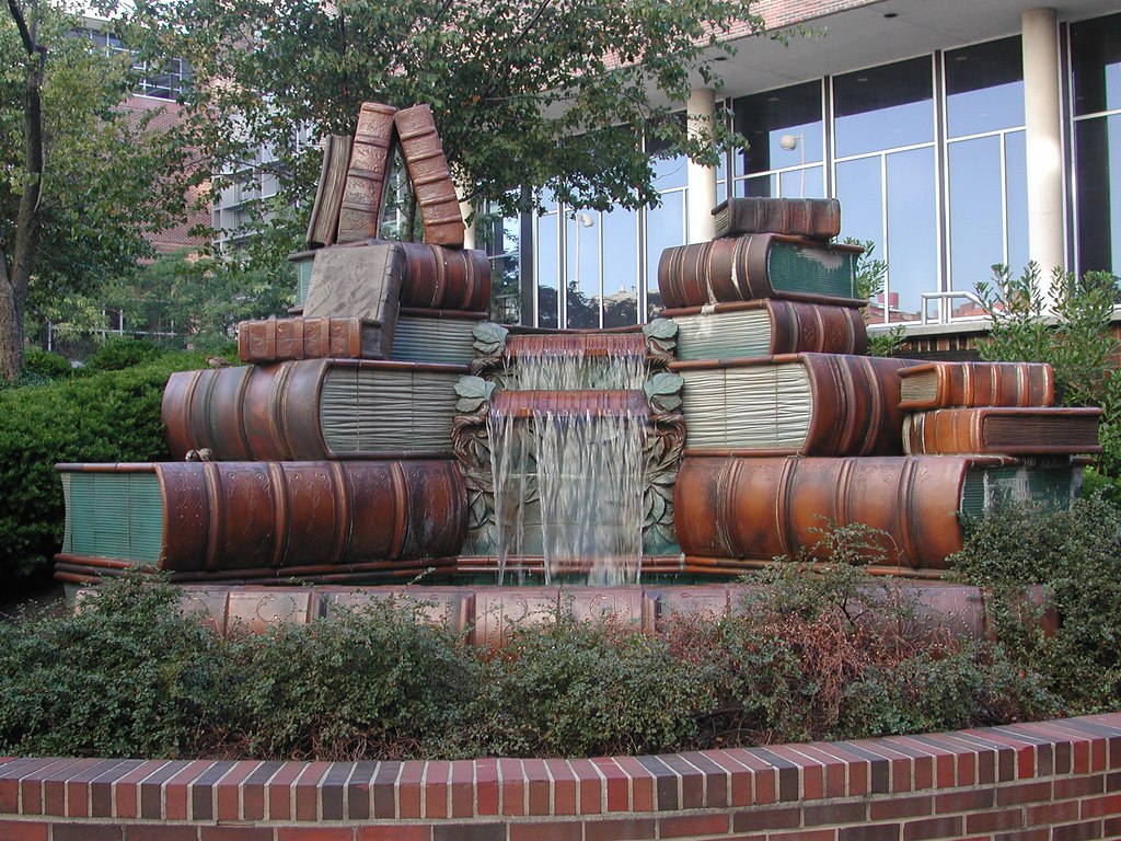 Book Fountain, Main Library (700x525, 316Kb) .